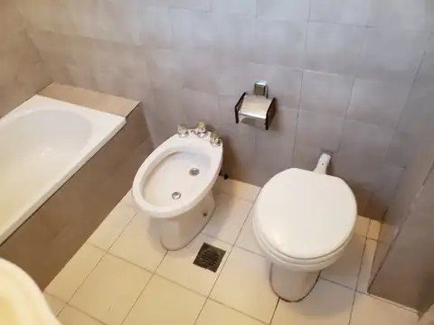 Depto Tipo Casa en Alquiler de 3 ambientes