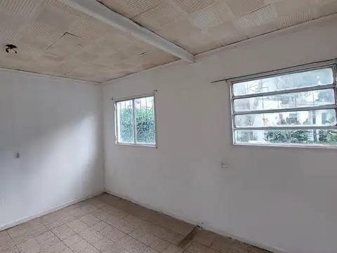 CASA EN ALQUILER EN FUNES, IDEAL USO COMERCIAL 