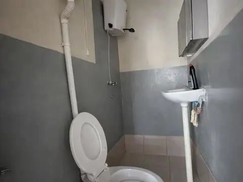 Casa a refaccionar en Balcarce 1083