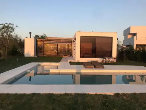 Casa en Venta en Santo Domingo, USD 210.000