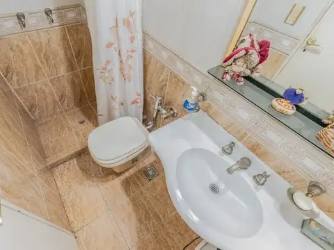 Departamento 4 ambientes con 2 baños