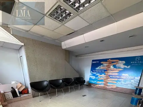 Venta Local +Deposito mas oficinas. Ideal Concesionarios y talleres