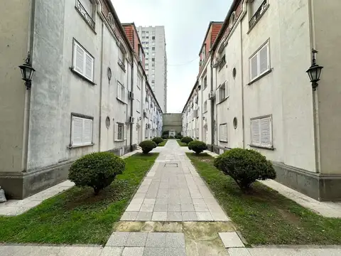 San Lorenzo 1150 , Piso 1