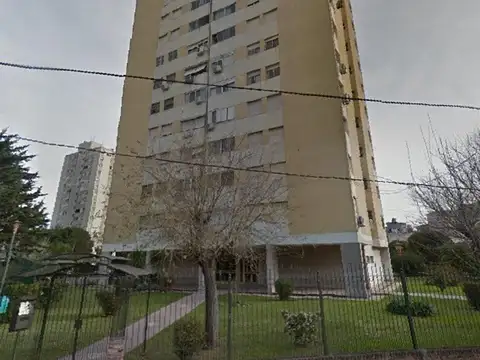 3 AMBIENTE CON BALCON