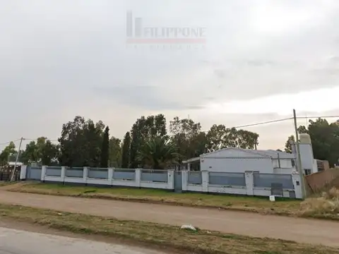 Casa 6 ambientes con 2 baños