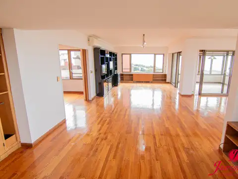 Departamento en Alquiler de 4 ambientes