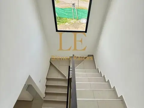 Casa en Alquiler en El Ensueño, USD 1.450