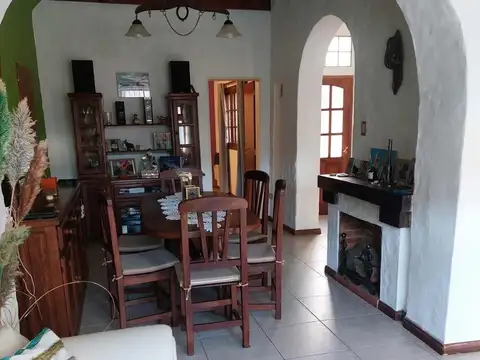 Depto Tipo Casa en Venta con 1 cocheras