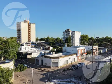 GRAN ESQUINA CENTRICA CON POTENCIAL COMERCIAL O DESARROLLO | 260 M² DE LOTE
