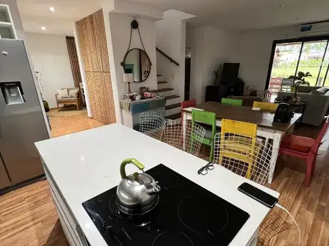 Casa con Jardín apto crédito en San Eduardo