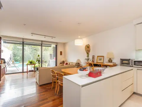 Depto Tipo Casa en Venta en La Lucila Libertador / Río, USD 420.000