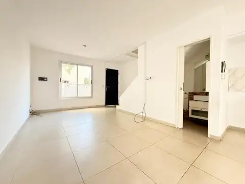 DUPLEX EN ALQUILER EN COMPLEJO CERRADO