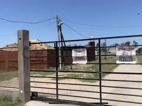 Arroyo Chavay , Piso 0