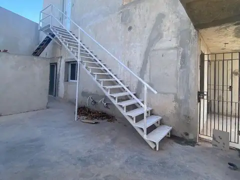 Depto Tipo Casa en Venta de 2 ambientes