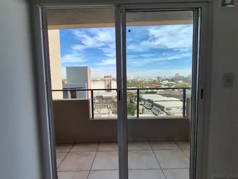 Departamento en Alquiler en Alberdi, $ 500.000