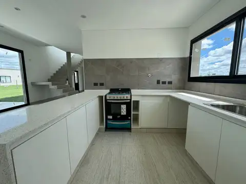 Casa en Venta en San Sebastian, USD 220.000