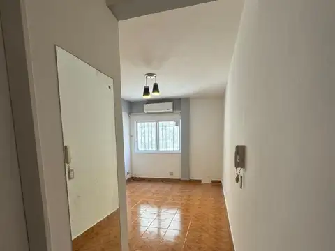 Maipu 100, Piso 2°