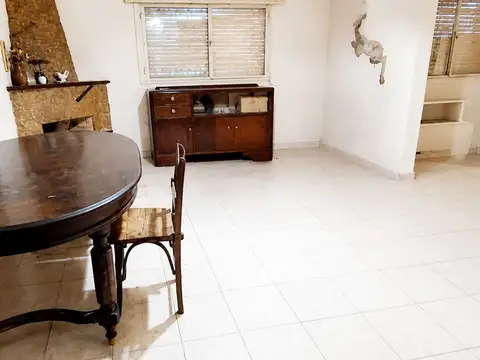 Depto Tipo Casa en Venta de 5 ambientes