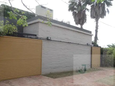 Casa en Venta en Villa Angela, USD 200.000