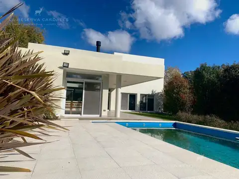 Casa en Alquiler de 3 dormitorios