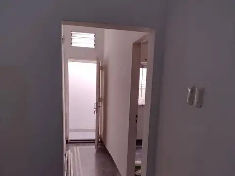 Depto Tipo Casa en Alquiler de 2 ambientes