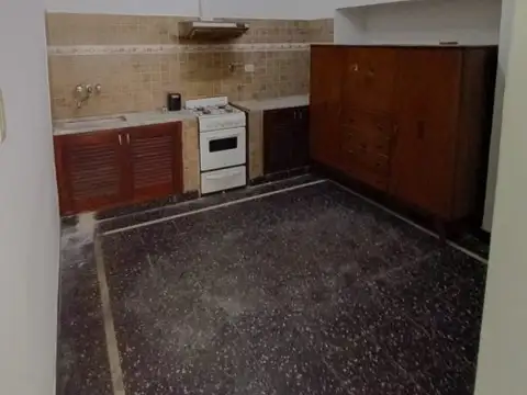 Depto Tipo Casa 2 ambientes con 1 baño