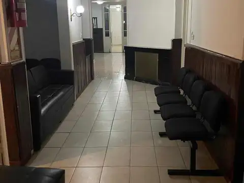 Oficina en Venta con 2 cocheras