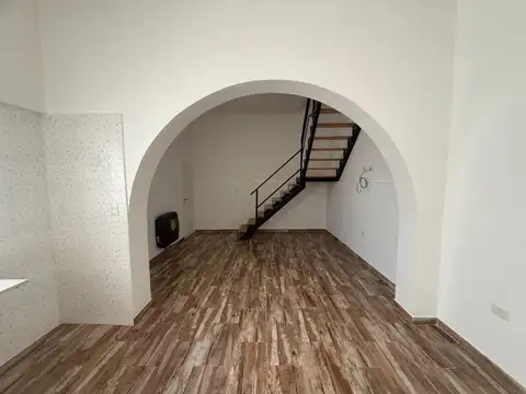 Depto Tipo Casa en Venta de 3 ambientes