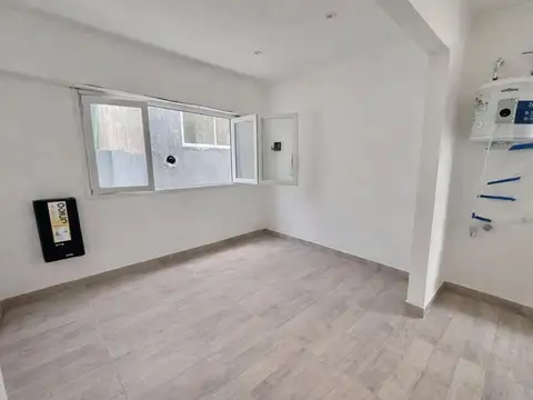 Depto Tipo Casa 2 ambientes con 1 baño
