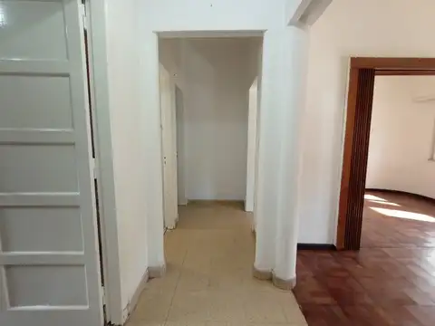 Depto Tipo Casa en Alquiler de 2 dormitorios