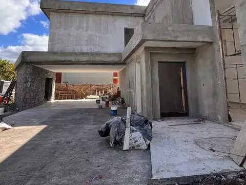 Casa en Venta con 1 cochera