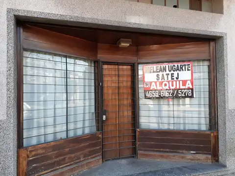 LOCAL - EXCLENTE UBICACION - 47 M2