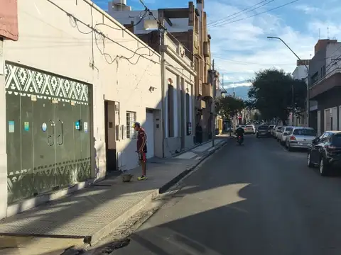Local en Alquiler en San Fdo del Valle de Catamarca, $ 730.000