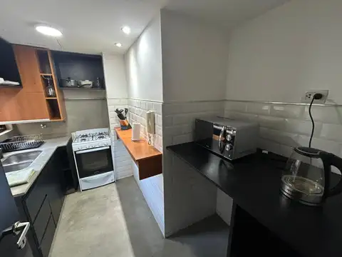 Santiago Derqui 100, Piso 3