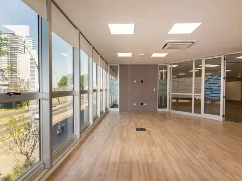 Oficina en Alquiler en Puerto Norte, $ 5.500.000