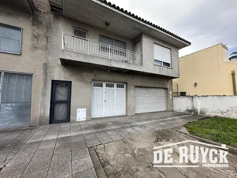 Local en Venta 50 años