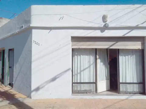 Local en Alquiler en Alvear, $ 250.000