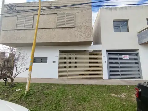 OPORTUNIDAD VENTA DUPLEX A CUADRAS  UTN
