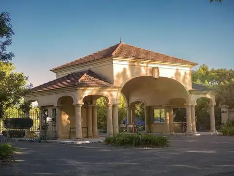 Terreno en Venta en Los Alcanfores, USD 88.000