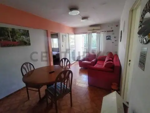 3 ambientes luminoso con balcón, estacionamiento y apto crédito