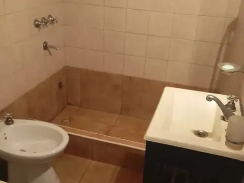 Departamento en Alquiler en Moron Sur, $ 370.000