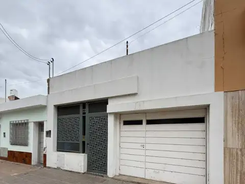 Almirante Brown 300