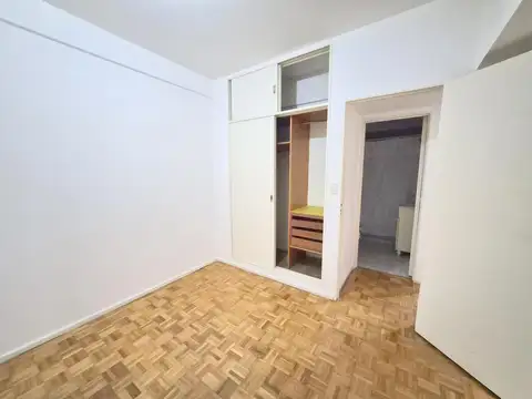 Oficina en Alquiler en Parque Las Heras, $ 700.000