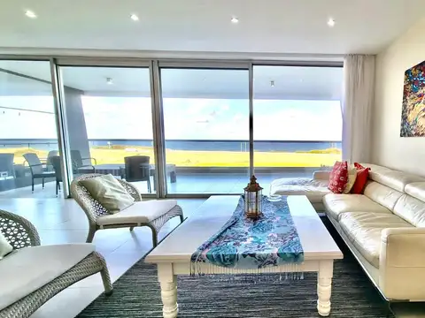 Departamento 6 ambientes con 5 baños