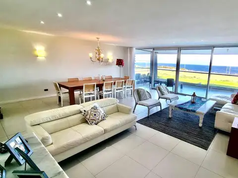 Departamento en Venta de 4 dormitorios