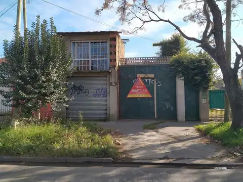 Galpon en Venta en Rafael Calzada, USD 95.000