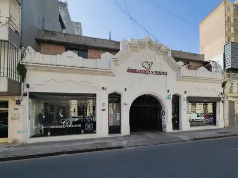 Sarmiento al 1300