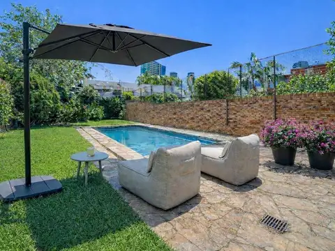 Venta Casa 6 Ambientes, Pileta, 4 Cocheras, Jardín en Bajo Belgrano