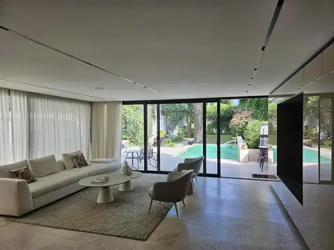Casa en Alquiler de 4 dormitorios