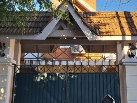 Olegario Víctor Andrade al 500 , Piso 0